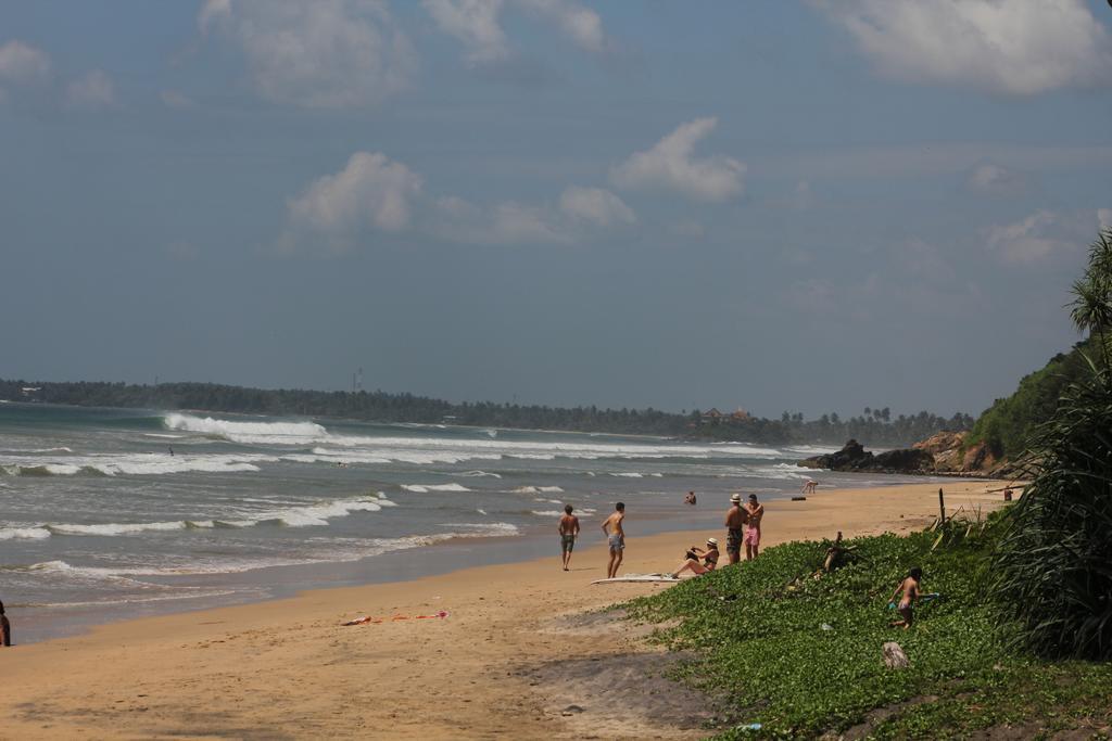 Guillet Beach Home Matara Exterior photo