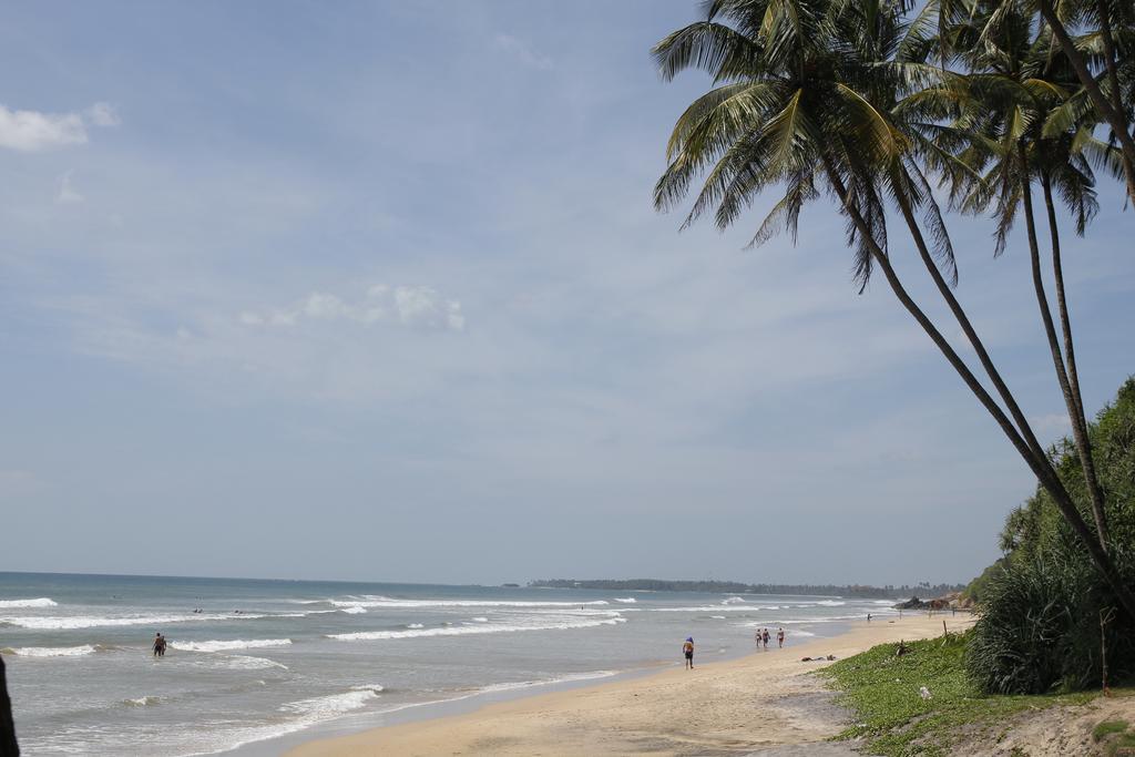 Guillet Beach Home Matara Exterior photo