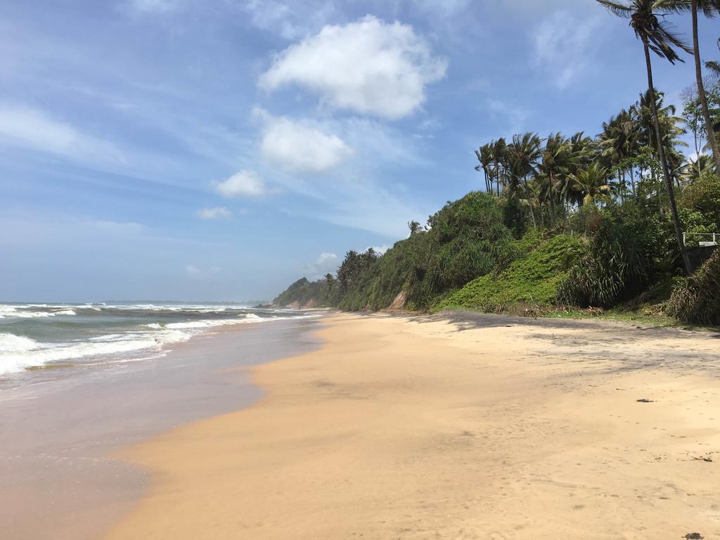 Guillet Beach Home Matara Exterior photo